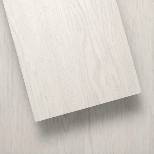 Miniatura 15 de LUCiDA SURFACES - Baldosas de vinilo de lujo, azulejos autoadhesivos para instalar uno mismo, 12 tablones con apariencia de madera, BaseCore - Blanc