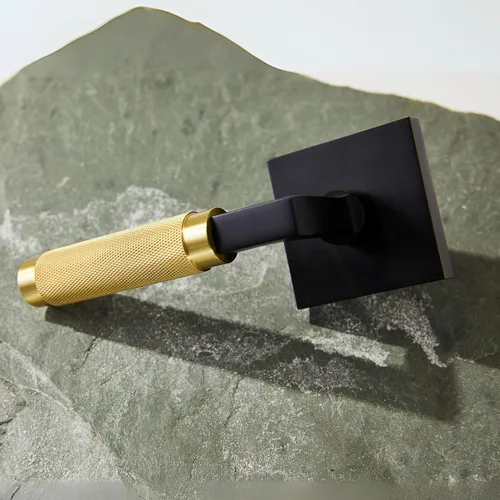 Miniatura 4 de Explore Hardware Ginebra - Manija de puerta de latón macizo – Negro mate y mango decorativo sin giro dorado satinado