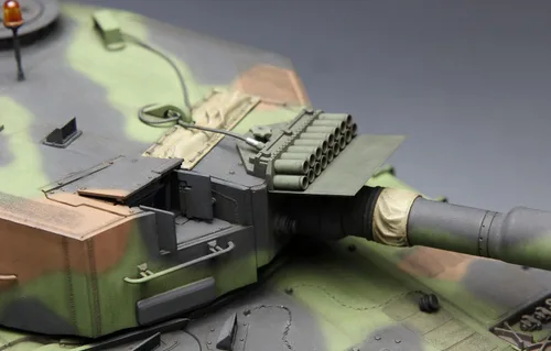 Miniatura 6 de Meng Kit de modelo de tanque de batalla principal alemán leopardo