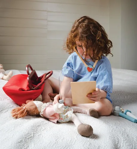 Miniatura 4 de Tender Leaf Toys - Bolsa de doctor - Kit médico de juguete de simulación de doctor - Promueve el juego de rol imaginario y creativo, ayuda a crear