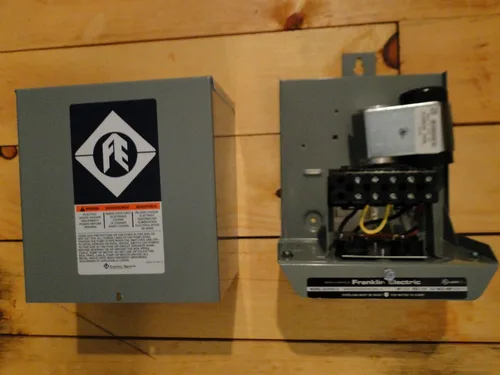 Miniatura 2 de Franklin Electric 1 1/2 1.5 Hp Caja de control de bomba de agua sumergible