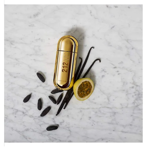 Miniatura 5 de Carolina Herrera 212 Fragancia Vip para mujer, notas de maracuyá, ron intoxicante y benjuí, seductora y magnética, combinación dulce pero amaderada