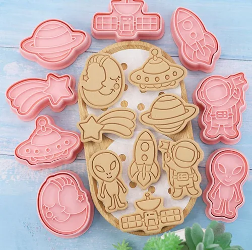 Miniatura 7 de Juego de 8 moldes de galletas de astronauta para hornear, moldes de galletas alienígenas, juego de moldes de galletas de meteoritos y herramientas
