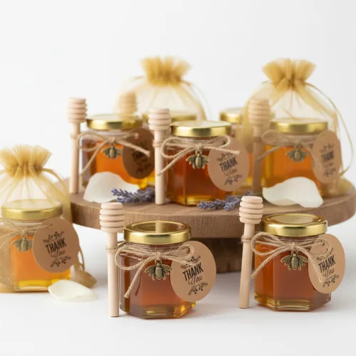 Miniatura 5 de Adabocute Mini tarros de miel – Tarro hexagonal de miel de vidrio con tapas doradas, cubos de madera, abalorios de abeja y yutes – Pequeños tarros