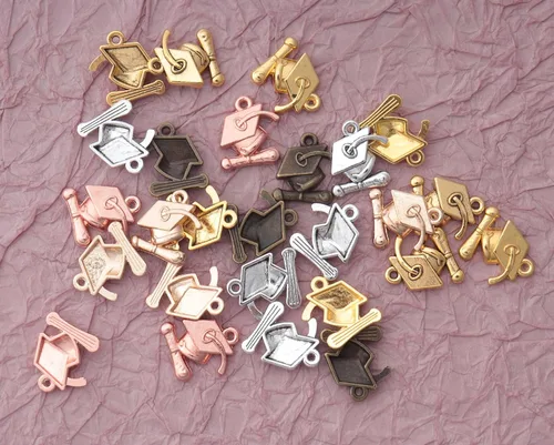 Miniatura 2 de Ruwado 30 dijes de graduación con diploma de metal, lindos colgantes de cuentas para hacer joyas, kits de collares, pulseras, llavero, aretes