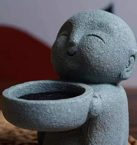 Miniatura 4 de livelyfish Estatua de monje japonés de 3 piezas de estatuas de buda de piedra arenisca zen rezando, esculturas asiáticas de jardín para buena