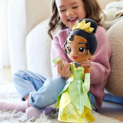 Miniatura 2 de Disney Store - Muñeca oficial de princesa de Disney en peluche, Tiana, mediana 14 pulgadas, de peluche suave con características bordadas, juguetes