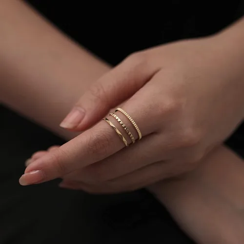 Miniatura 4 de KAZITSAN Anillos de acero inoxidable para mujer, 3 unidades, de 0.039 pulgadas, banda lisa, apilables, anillos para el pulgar, plataorooro rosa