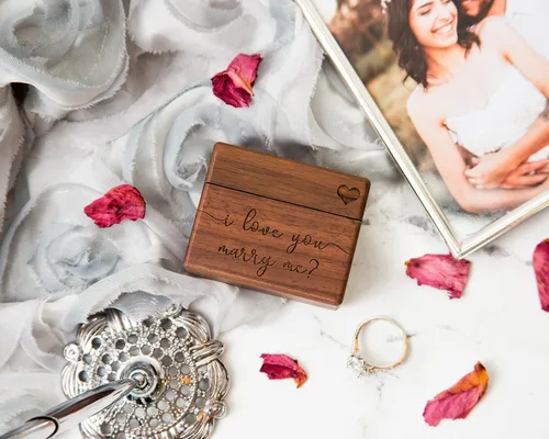 Miniatura 26 de MUUJEE Grow Old With Me Engraved Wooden Ring Box, Slim Engagement Proposal Ring Holder, Wedding Ceremony Ring Bearer Box, Fiance Gift Ideas