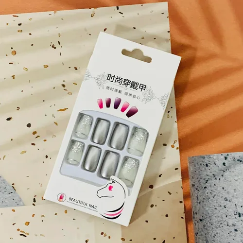 Miniatura 6 de 24 uñas postizas cuadradas de color negro brillante, de cobertura completa, con diseños de notas musicales, uñas postizas acrílicas con pegamento