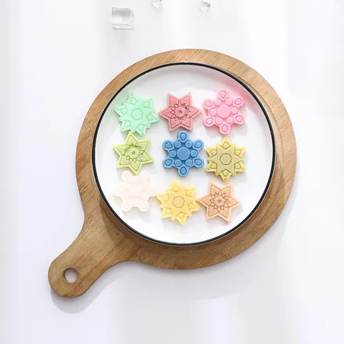 Miniatura 2 de Molde de silicona de 18 cavidades para congelar copos de nieve y chocolate, 3 formas diferentes, antiadherentes, moldes para hornear para hacer