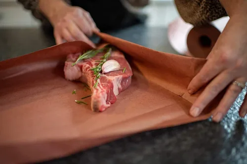 Miniatura 2 de Rollo de Papel de Carnicero Rosa con Caja Dispensadora - Rollo de 17.25 Pulgadas por 175 Pies de Papel de Carnicero de Grado Alimenticio Durazno BBQ