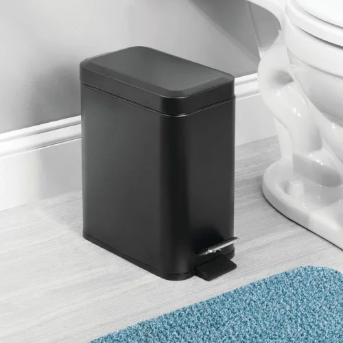 Miniatura 2 de mDesign - Cubo de basura de 1,3 galones de perfil delgado con escalón de metal, papelera, contenedor de basura, baño, tocador, dormitorio, cocina