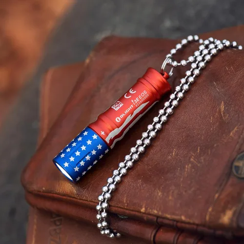 Miniatura 8 de OLIGHT i3E EOS - Linterna EDC compacta de 90 lúmenes con lente PMMA TIR, batería AAA, llavero para noche y camping (Edición Estrellas y Rayas)