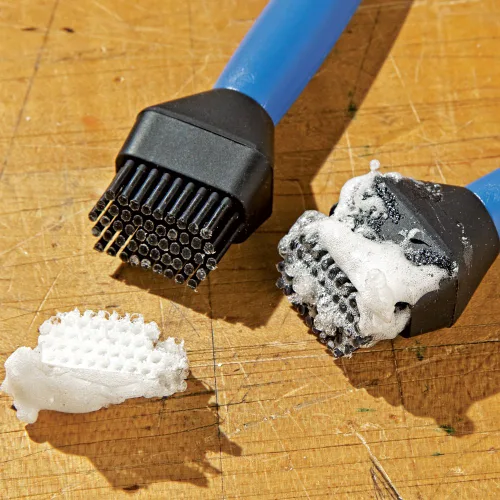 Miniatura 6 de Rockler Cepillo de pegamento de silicona de 7 pulgadas de largo – Aplicador de pegamento de madera ideal para carpintería y más – Silicona de larga
