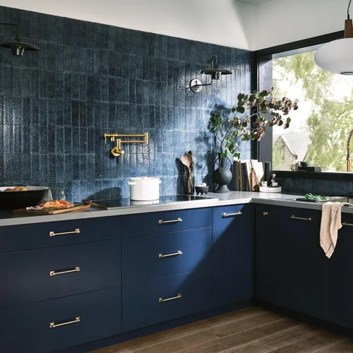 Miniatura 11 de Moen Grifo de Montaje en Pared Moderno de Oro Cepillado con Brazo de Oscilación Plegable, Grifo de Cocina de Estufa de Doble Junta, S665BG