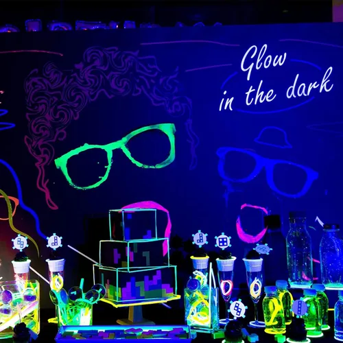 Miniatura 7 de Paquete de 4 barras de luz LED negras, barra de luz negra con IP65 impermeable, luces de fiesta que brillan en la oscuridad para iluminación