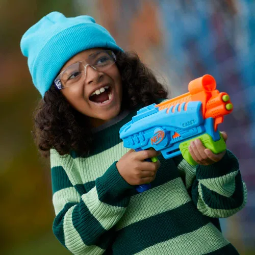 Miniatura 10 de Nerf Elite Jr Ultimate Starter Set, 2 lanzadores de espuma de juguete fáciles de jugar, 15 dardos Nerf Elite, 2 objetivos, juegos al aire libre