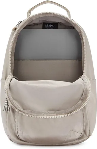 Miniatura 43 de Kipling Mochila pequeña Seoul para mujer, duradera, correas acolchadas para el hombro con funda para tableta, bolsa, Firma Emb, Mochila para tableta