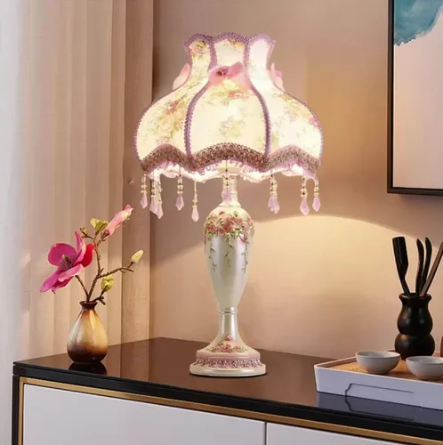 Miniatura 8 de Lámpara de Estilo Victoriano Rosa Lámpara de Mesa Pastoral Romántica Europea Lámpara de Pie Pastoral Forma de Vaso 1 Cabeza Flor de Tela con Bordes
