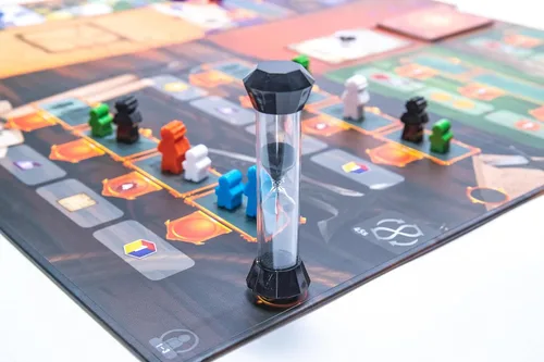 Miniatura 5 de Stonemaier Games: Péndulo por Travis P Jones Un juego de mesa de estrategia de colocación de trabajadores, optimización del tiempo El tiempo es