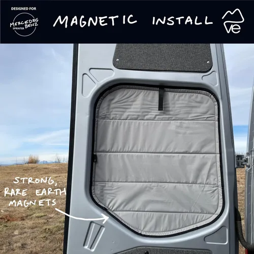 Miniatura 2 de Pinzas magnéticas aislantes para ventanas traseras VanEssential con bloqueo de luz (par) diseñadas para Mercedes-Benz VS30