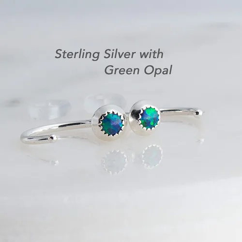 Miniatura 5 de Half Huggie - Aretes de aro de plata para mujer, aretes pequeños para cartílago, piedra natal, hipoalergénicos, con parte trasera de rosca