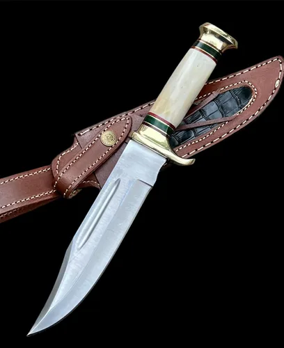 Poshland Cuchillo de caza personalizado hecho a mano de acero D2 de 12.5 pulgadas - Mango de hueso de agarre perfecto con herraje de latón (REG-225)