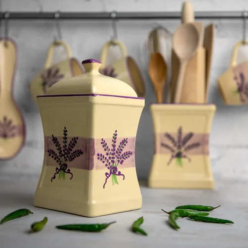 Miniatura 2 de City to Cottage Tarro de almacenamiento de cocina hecho a mano con tapa de 31.5 onzas, floral, morado y crema, grande, de cerámica, regalo