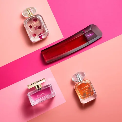 Miniatura 9 de Escada Especialmente Eau De Parfum - Perfume floral para mujer - Con notas de pétalos de rosa y pera - Perfumes de lujo para mujer - Fragancia