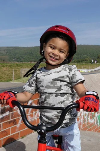 Miniatura 5 de Kiddimoto Guantes de ciclismo de medio dedo antideslizantes para niños y niñas, guantes sin dedos para niños pequeños, guantes de bicicleta