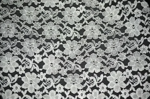 Miniatura 8 de Tela de encaje floral Rachelle de 60 pulgadas de ancho vendido por The Yard (negro)