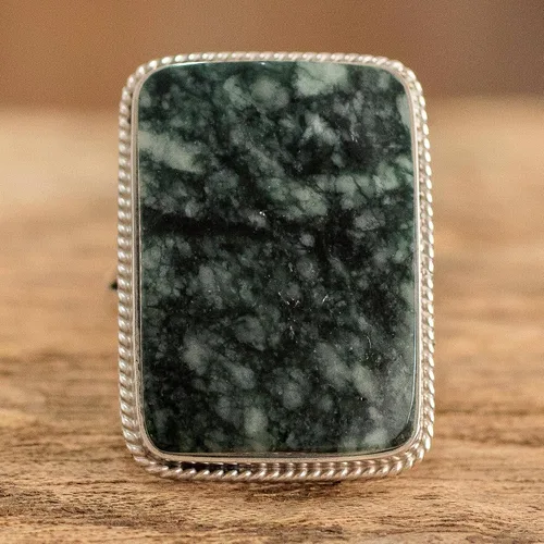 Miniatura 2 de NOVICA Anillo de cóctel de plata de ley 925 de jade 'Maya Princess', Plata Esterlina, Jade Sin piedras preciosas