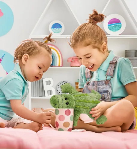 Miniatura 5 de DolliBu - Animal de peluche de cocodrilo, súper suave, juguete de peluche verde silvestre, regalo para niños y adultos, 12 pulgadas