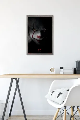 Miniatura 6 de Trends International IT-Pennywise - Póster de pared, 14.725 x 22.375 pulgadas, versión enmarcada de madera de granero