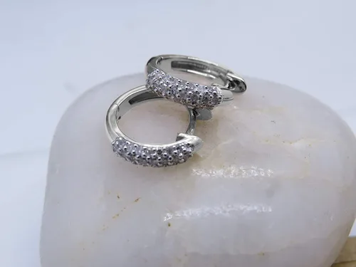 Miniatura 2 de Dazzlingrock Collection Pendientes de aro de oro blanco de 10 quilates de 0,30 quilates de oro blanco