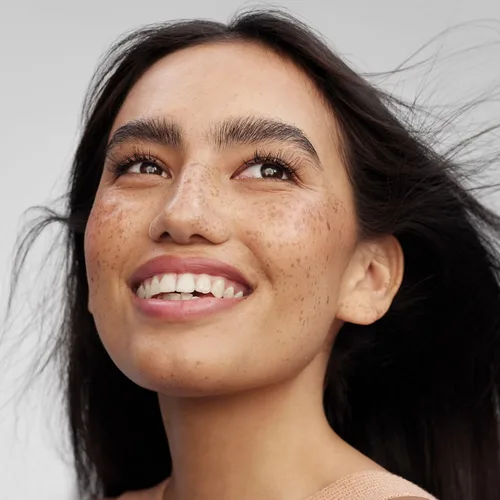 Miniatura 4 de Paul Mitchell Clean Beauty - Champú diario, aumenta el brillo, añade cuerpo, para todo tipo de cabello