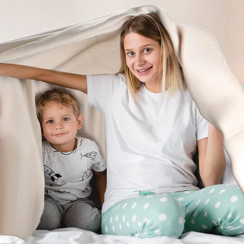 Miniatura 6 de Manta de Forro Polar a Granel, Mantas de Forro Polar Sólidas Ligeras Cálidas Suaves Acogedoras Aptas para Mascotas para Hogar Cama Sofá Sillón Beige