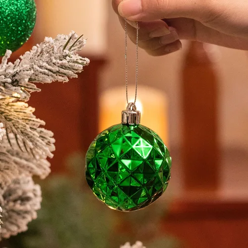 Miniatura 5 de Valery Madelyn - Adornos de árbol de Navidad, juego de 24 esferas verdes irrompibles, adorno colgante de 2.36" en paquete para decoración de fiesta