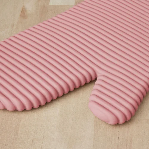 Miniatura 3 de KitchenAid - Juego de guantes de horno de silicona suave acanalada, color rosa seca, 2