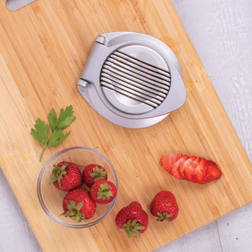 Miniatura 4 de HIC Kitchen Cortador de huevos antiadherente clásico, alambres de acero inoxidable 18/8