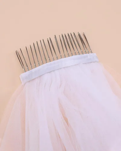 Miniatura 5 de Mantveil Velos de novia cruzados longitud de hombro blanco velo corto de 2 niveles con peine accesorios para el cabello para mujeres y niñas