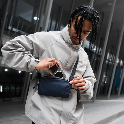 Miniatura 6 de ALPAKA Flight Pouch Pro - Bolsa cruzada pequeña para teléfono con ranuras para tarjetas RFID, soporte para pasaporte, bolsa para teléfono de viaje