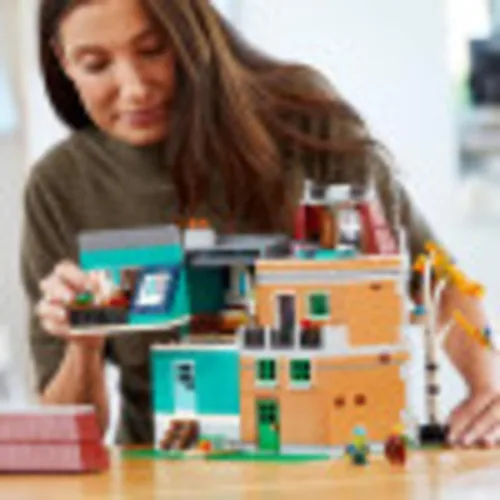 Miniatura 7 de LEGO Creator Expert Bookshop 10270 - Kit de construcción modular, juego de exhibición de decoración del hogar para coleccionistas, colección
