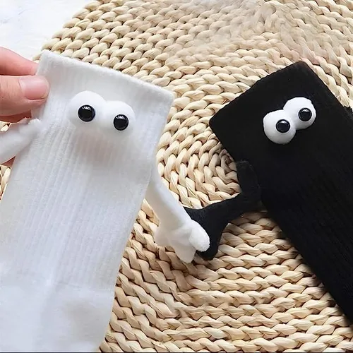 Miniatura 4 de 2 pares de calcetines para parejas, calcetines de tubo medio 3D, calcetines magnéticos para muñecas, calcetines de ojo grande para parejas, amigos