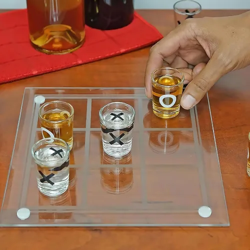 Miniatura 8 de Fairly Odd Novelties Shot Glass Tic Tac Toe Juego - Diseño elegante para beber divertido, perfecto para fiestas, parejas y estrategia, tablero