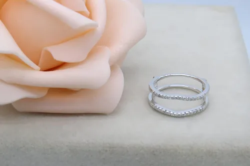 Miniatura 3 de Dazzlingrock Collection Anillo doble de diamante redondo de 0,18 quilates para mujer, realzador de boda, oro de 14 quilates