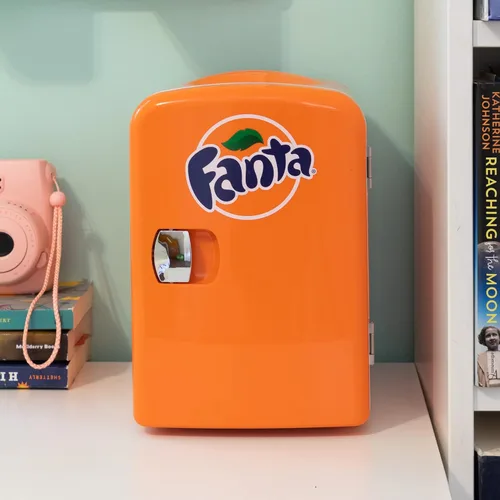 Miniatura 6 de Fanta Mini refrigerador – Refrigerador de 6 latas para dormitorio, oficina, enfriador de bebidas portátil de mesa, refrigerador de 12 V 110 V