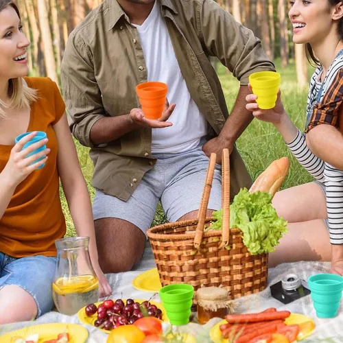 Miniatura 5 de AKOAK Taza de viaje plegable de silicona, taza portátil para hacer gárgaras, para salir, viajar y acampar (juego de 3, color caramelo)