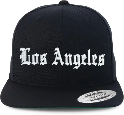 Trendy Apparel Shop Los Angeles City Old English Bordado Flat Bill Snapback Gorra